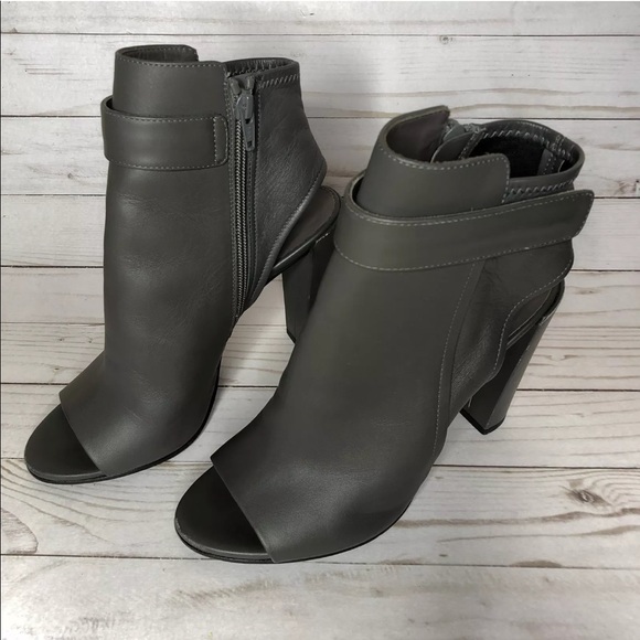 VINCE Brigham 9M Graphite Gray Ankle Booties - Picture 3 of 8